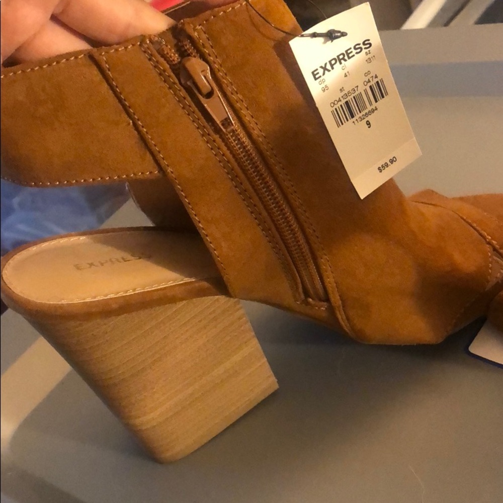 BNWT Express wedges - Picture 3 of 6